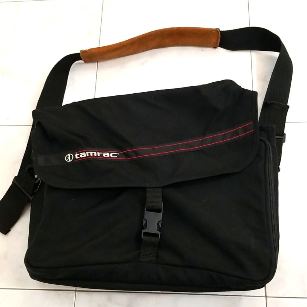 Camera Bag: Tamrac Brand